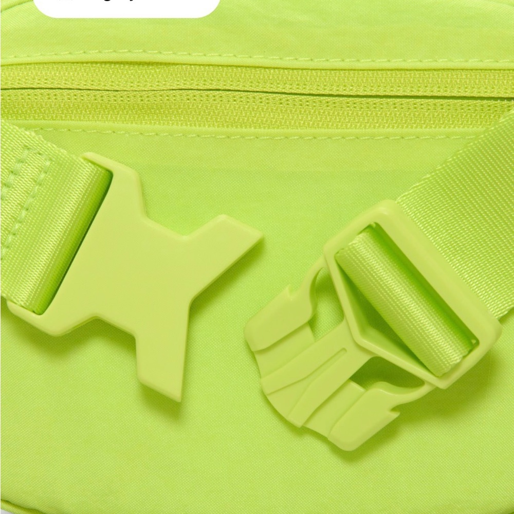 Nike Aura Crossbody Bag Bright Neon Green Waist Bag - Picture 11 of 11